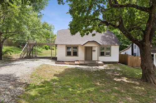 417 E 17th St, Ada, OK, 74820-7821 | Card Image