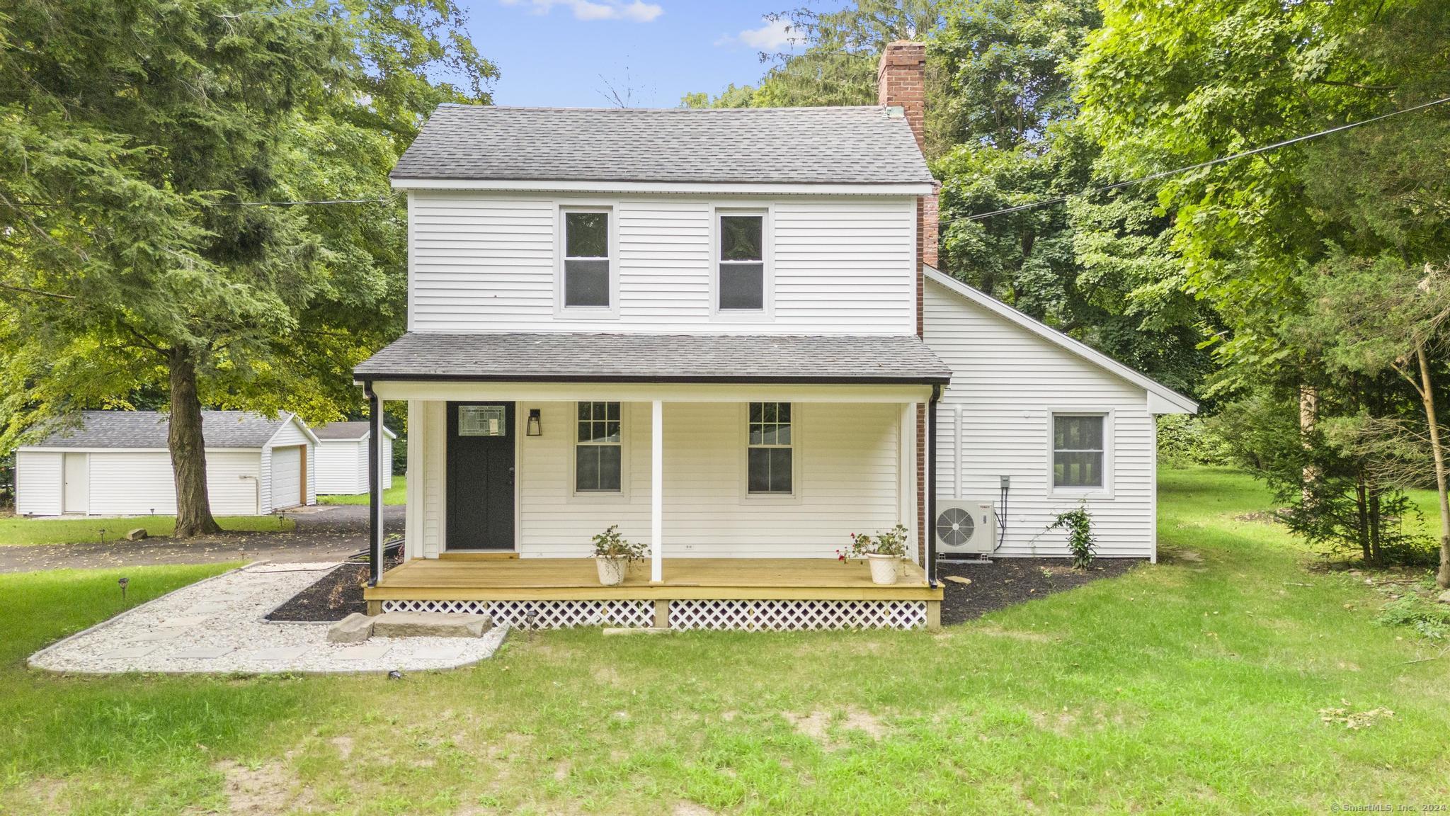 Pond Cir, Glastonbury, CT 06033