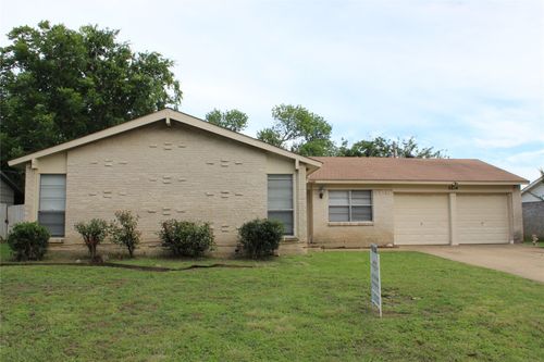 2834 Hollandale Ln, Farmers Branch, TX, 75234-2172 | Card Image