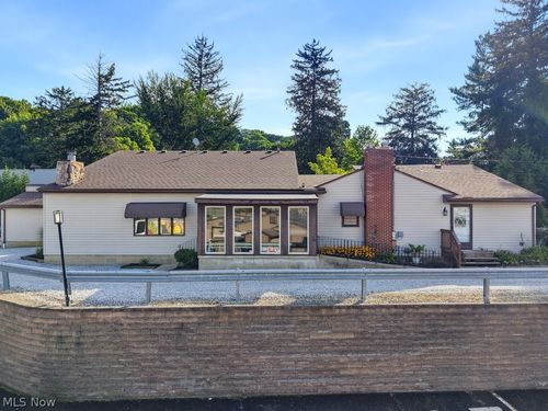 1177 Portage Trl, Cuyahoga Falls, OH, 44223-2101 | Card Image