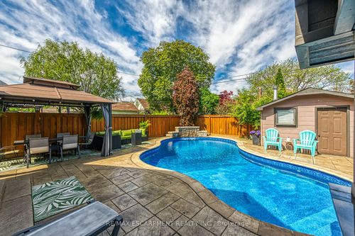 74 Garside Ave S, Hamilton, ON, L8K2V8 | Card Image