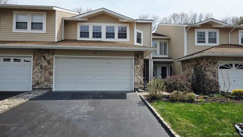 173 Colony Dr, Holbrook, NY, 11741-2845 | Card Image