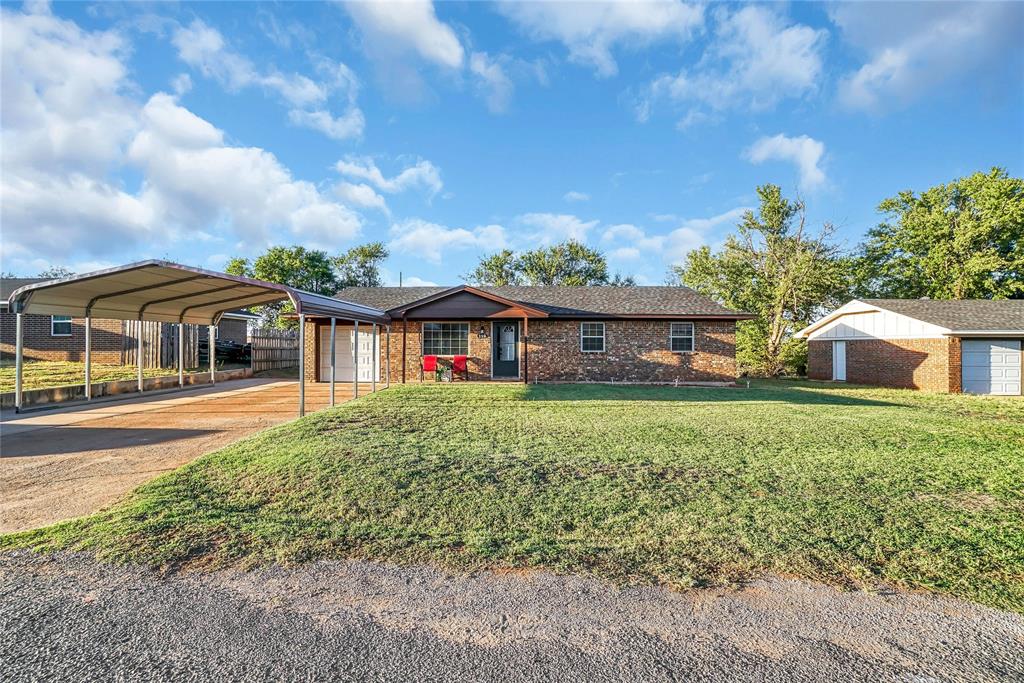 Bluestem St, Weatherford, OK 73096