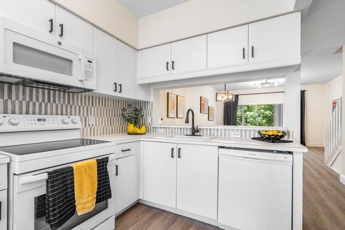 49 Whitehead Cir, Weston, FL, 33326-3105 | Card Image