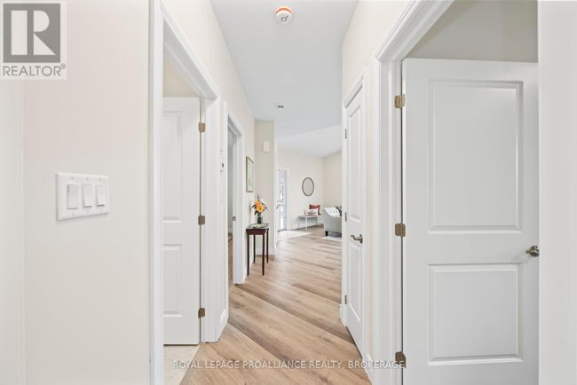 36 Carly Place, Townhouse with 2 bedrooms, 1 bathrooms and 1 parking in Loyalist (Amherstview) ON | Image 17