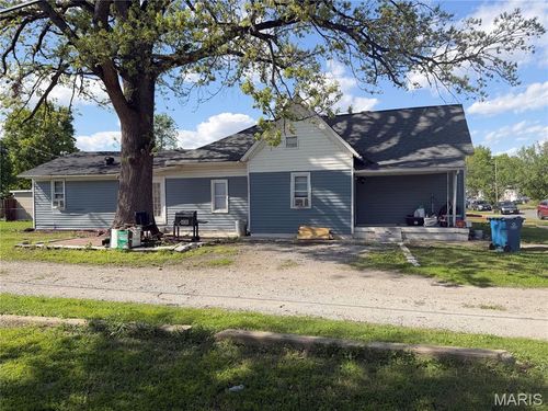 1713 Spruce St, Granite City, IL, 62040-1843 | Card Image