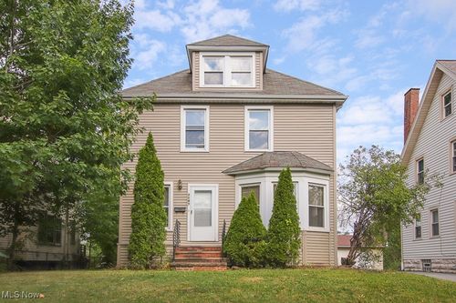 3195 Whitethorn Rd, Cleveland Heights, OH, 44118-1714 | Card Image