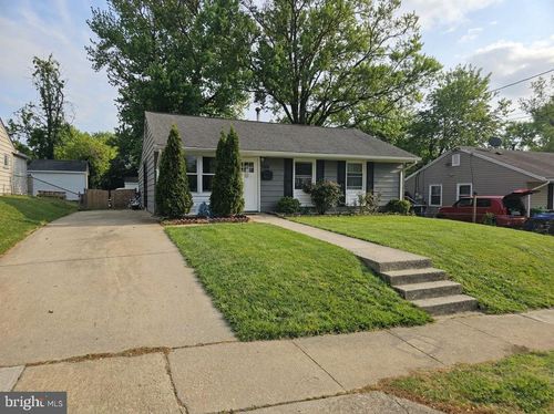 1111 Westfield Dr, OXON HILL, MD, 20745-2232 | Card Image