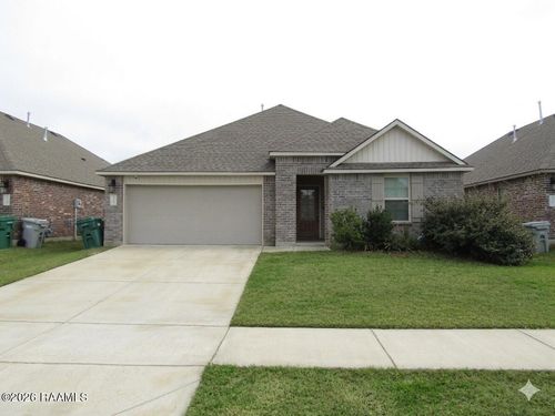 131 E Broussard St, Broussard, LA, 70518-4805 | Card Image