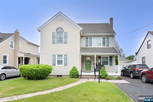 11-01 1st St, Fair Lawn, NJ, 07410-1078 | Card Image