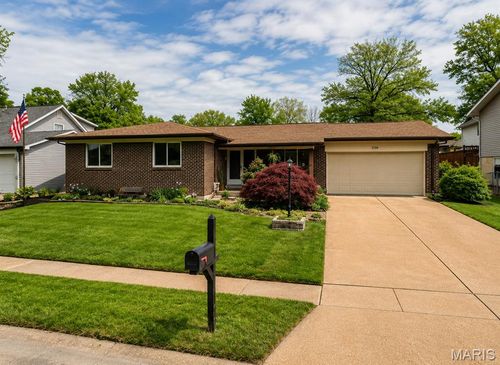 3106 Donnycave Ln, Maryland Heights, MO, 63043-1321 | Card Image