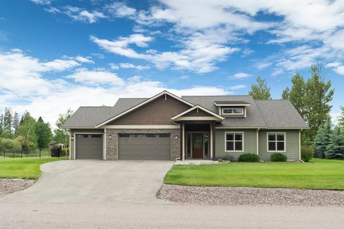 424 Soaring Pines Trl, Kalispell, MT, 59901-8519 | Card Image