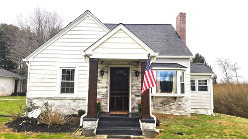 2021 Coles Knob Rd Ne, Check, VA, 24072-3174 | Card Image