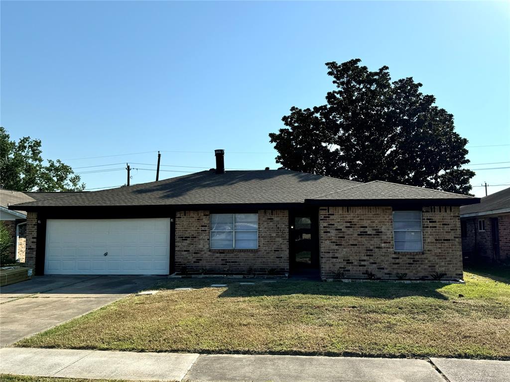 College Park Dr, Deer Park, TX 77536