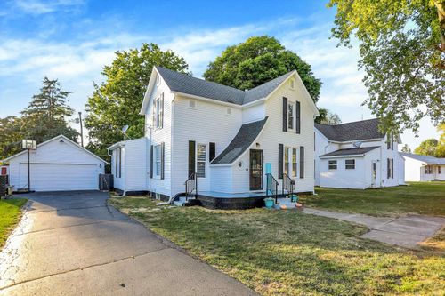 306 N Center St, Boswell, IN, 47921-8516 | Card Image