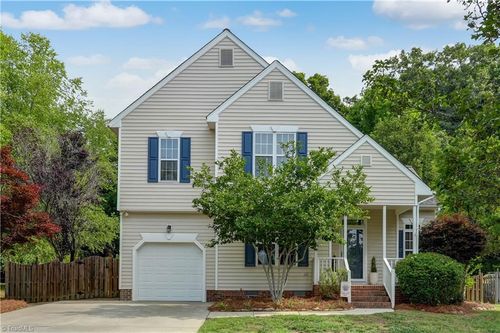 4025 Queens Grant Rd, Jamestown, NC, 27282-9583 | Card Image