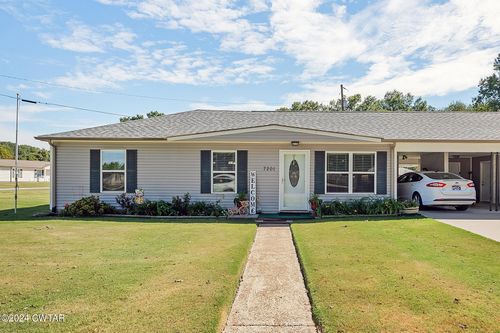 7201 Ellington Cove, Milan, TN, 38358 | Card Image
