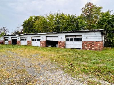 56682 High Ridge Road, House other with 3 bedrooms, 2 bathrooms and null parking in Bellaire OH | Image 2