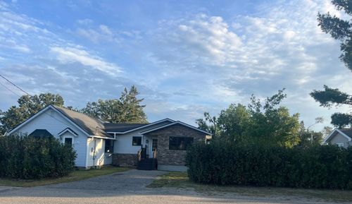 711 20th St Nw, Bemidji, MN, 56601-4410 | Card Image