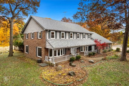 14930 W Wadsworth Rd, Wadsworth, IL, 60083-9719 | Card Image