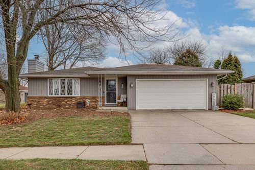 1813 Carmen Ave, Sheboygan, WI, 53081 | Card Image