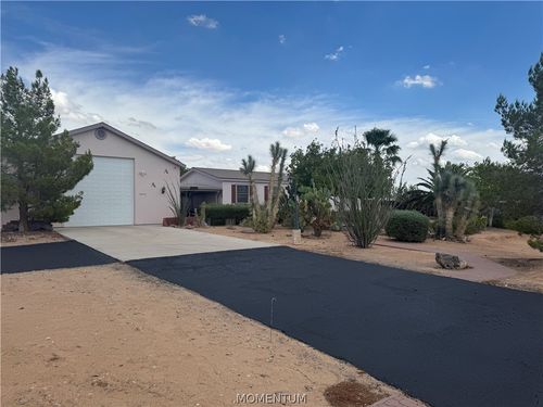 16330 S Hillery Avenue, Yucca, AZ, 86438 | Card Image