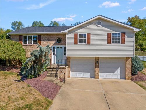 2312 The Cir, Washington, PA, 15301-2668 | Card Image