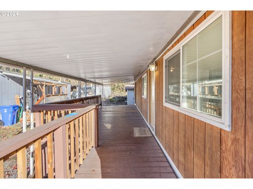 13-16300 Se Highway 224, Damascus, OR, 97089-8823 | Card Image