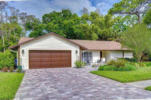 16704 Vallely Dr, Tampa, FL, 33618-1141 | Card Image
