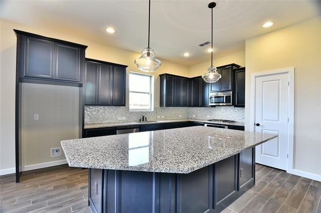 20119 Alyssa Meadows Ln, House other with 3 bedrooms, 3 bathrooms and 2 parking in Cypress TX | Image 4