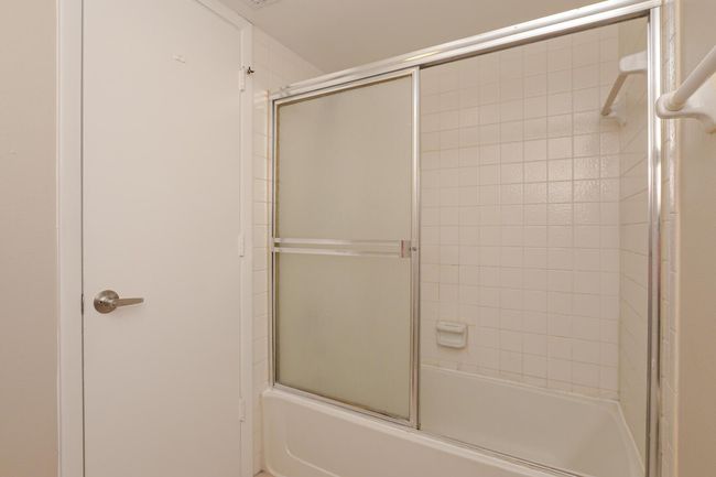 103 - 1540 Se Royal Green Cir, Condo with 2 bedrooms, 2 bathrooms and null parking in Port St. Lucie FL | Image 14