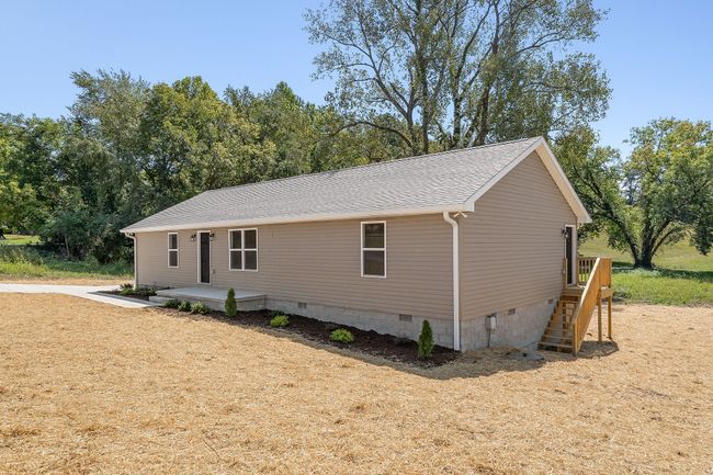 715 Apple Dr, House other with 3 bedrooms, 2 bathrooms and 2 parking in Livingston TN | Image 25