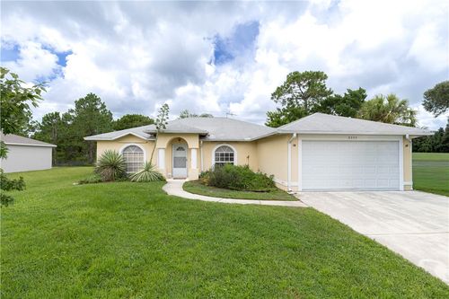 8555 103rd Ave, Vero Beach, FL, 32967-3230 | Card Image