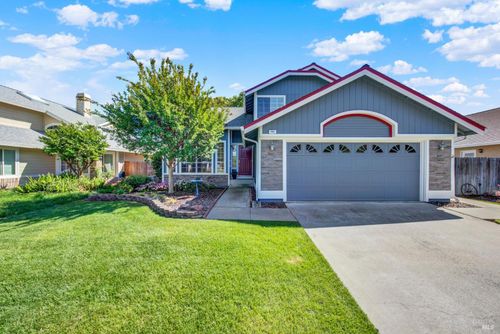742 Violet Ln, Vacaville, CA, 95687-7255 | Card Image