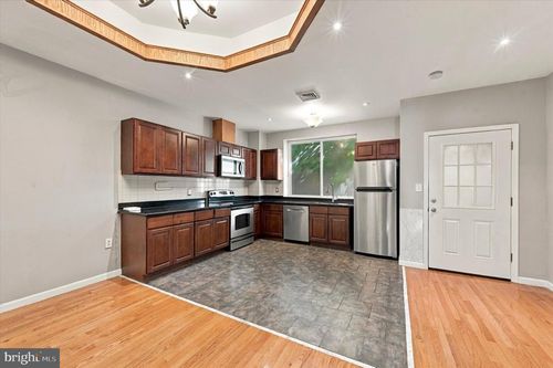 2323 S Alder Street, PHILADELPHIA, PA, 19148 | Card Image