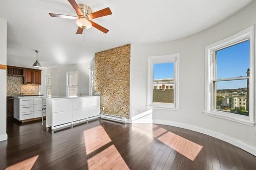 apt-3-52 Providence St, Worcester, MA, 01604-4255 | Card Image