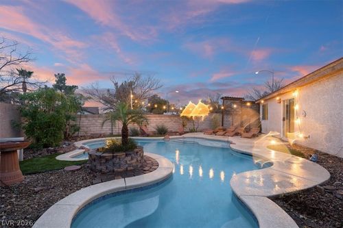 5121 Peaceful Pond Ave, Las Vegas, NV, 89131-2616 | Card Image