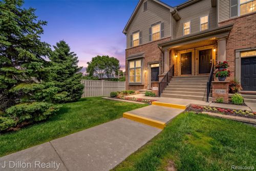 22334 Abbey Ln, Dearborn, MI, 48124-2243 | Card Image