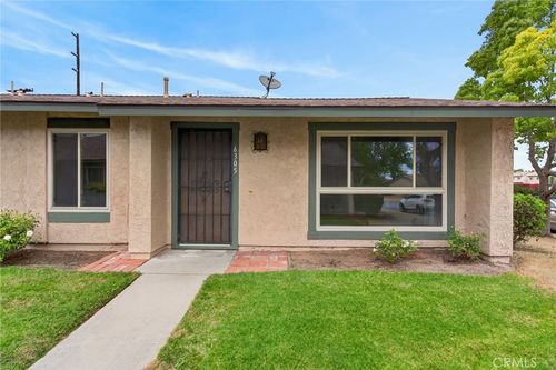 6305 La Mirada Way, Riverside, CA, 92504-1830 | Card Image