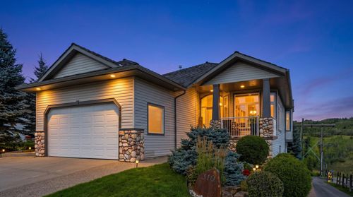 310 Gleneagles View, Cochrane, AB, T4C2H4 | Card Image