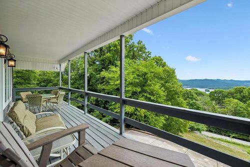 8 Matthews Mountain Ln, Carthage, TN, 37030-2280 | Card Image