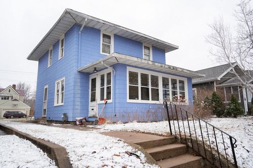 2014 State Street, La Crosse, WI, 54601 | Card Image