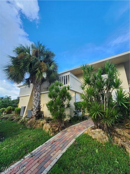 f120-925 Palm View Dr, NAPLES, FL, 34110-1273 | Card Image
