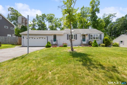 6 Virginia Rd, North Branford, CT, 06471-1047 | Card Image