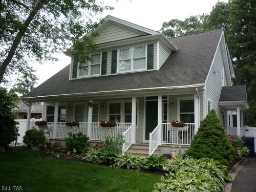 218 Maxwell Ave, Hightstown, NJ, 08520-3229 | Card Image