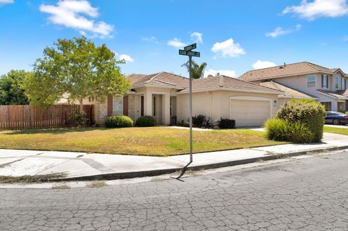 1060 San Jose Ave, Madera, CA, 93637 | Card Image