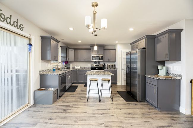 1472 Wild Fern Ln, House other with 4 bedrooms, 3 bathrooms and 4 parking in Clarksville TN | Image 9