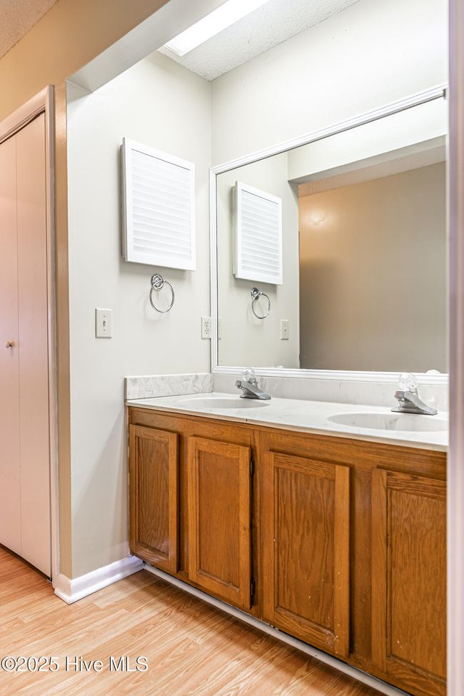 421 Foxcroft Cir, Condo with 2 bedrooms, 2 bathrooms and null parking in Jackson Springs NC | Image 17