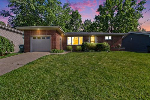 1305 Wood St, Valparaiso, IN, 46383 | Card Image