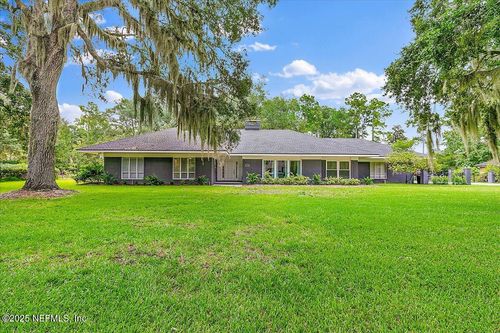 8117 Bahia Blanca St, Jacksonville, FL, 32256-7334 | Card Image